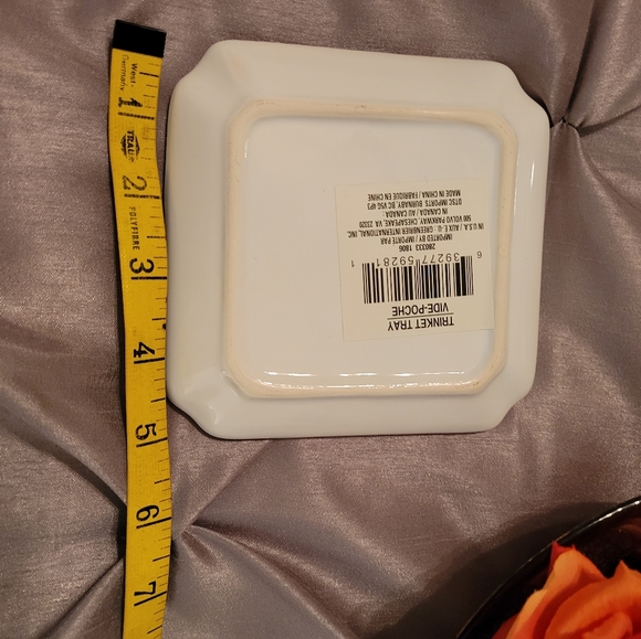 Free w/any purchase- Hello Gorgeous Trinket Tray. - Picture 2 of 2